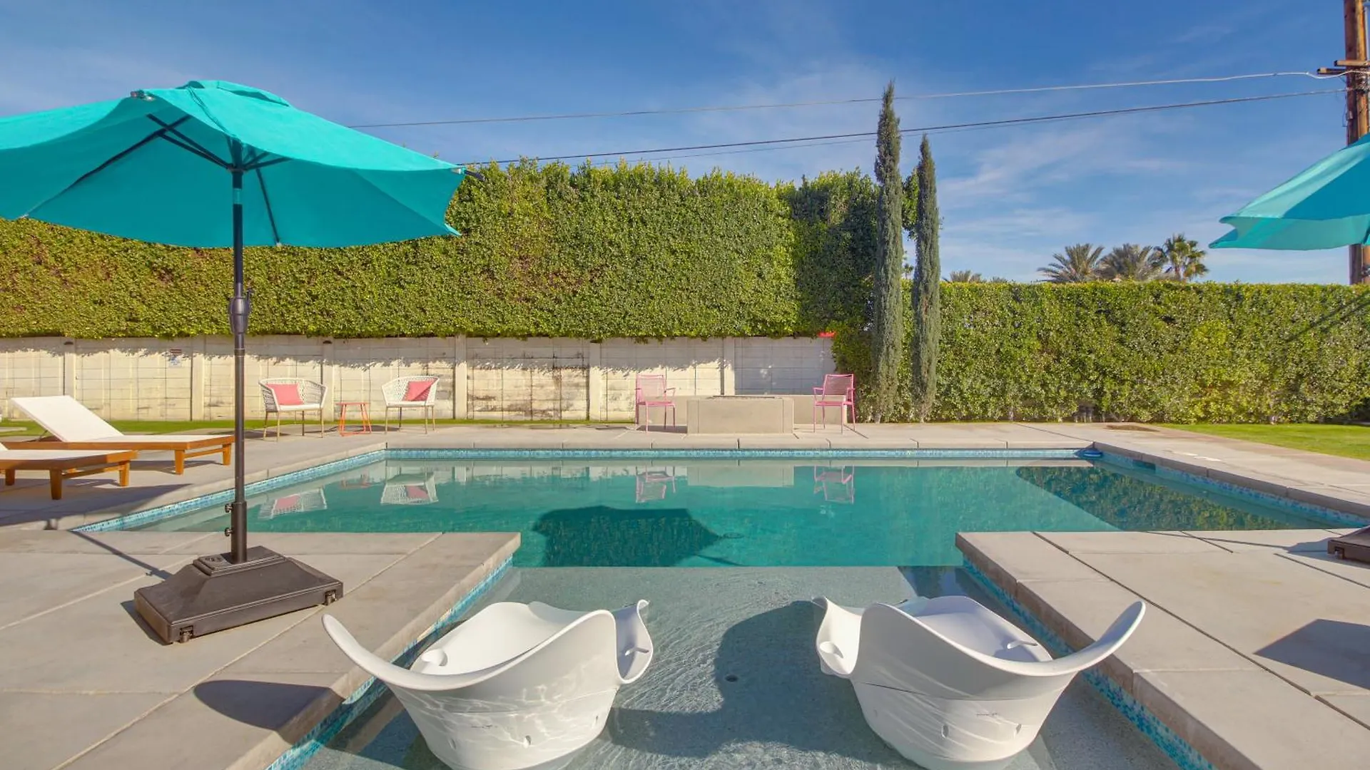Pet-Friendly Palm Springs Oasis With Private Pool! Villa Feriehus